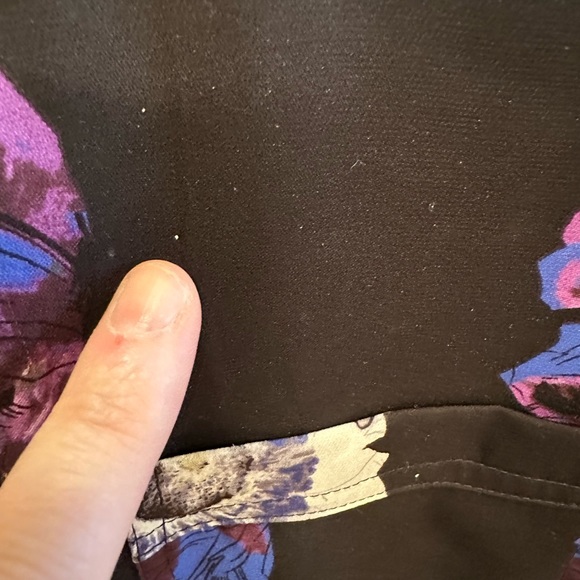 J crew silk blouse. Size Medium Petite. - Picture 4 of 6